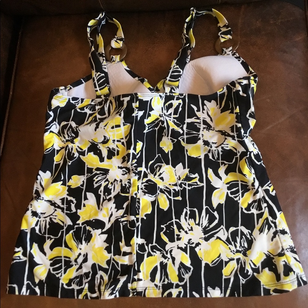 Swim top - Picture 3 of 7